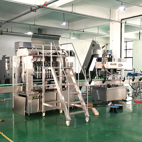 8頭辣椒醬生產(chǎn)線-全自動辣椒醬生產(chǎn)線設備