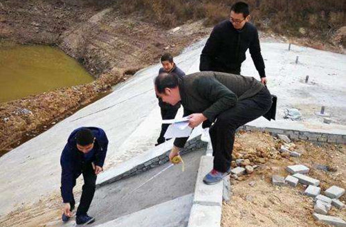 ���Kʽλ�Ƃ�������ˮ����ˮƽλ���c��ֱλ�Ƶđ���